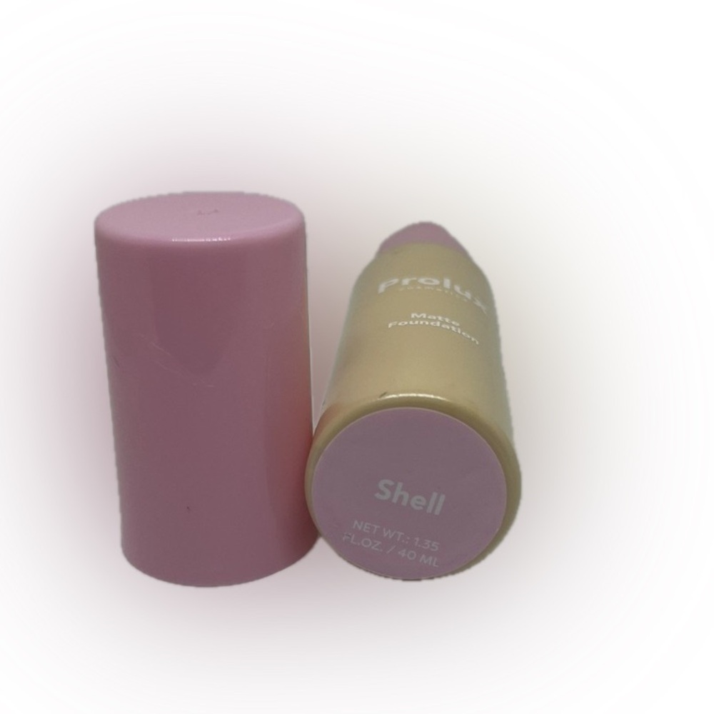 Prolux Matte Foundation in (Shell)🌷 - Picture 5 of 8